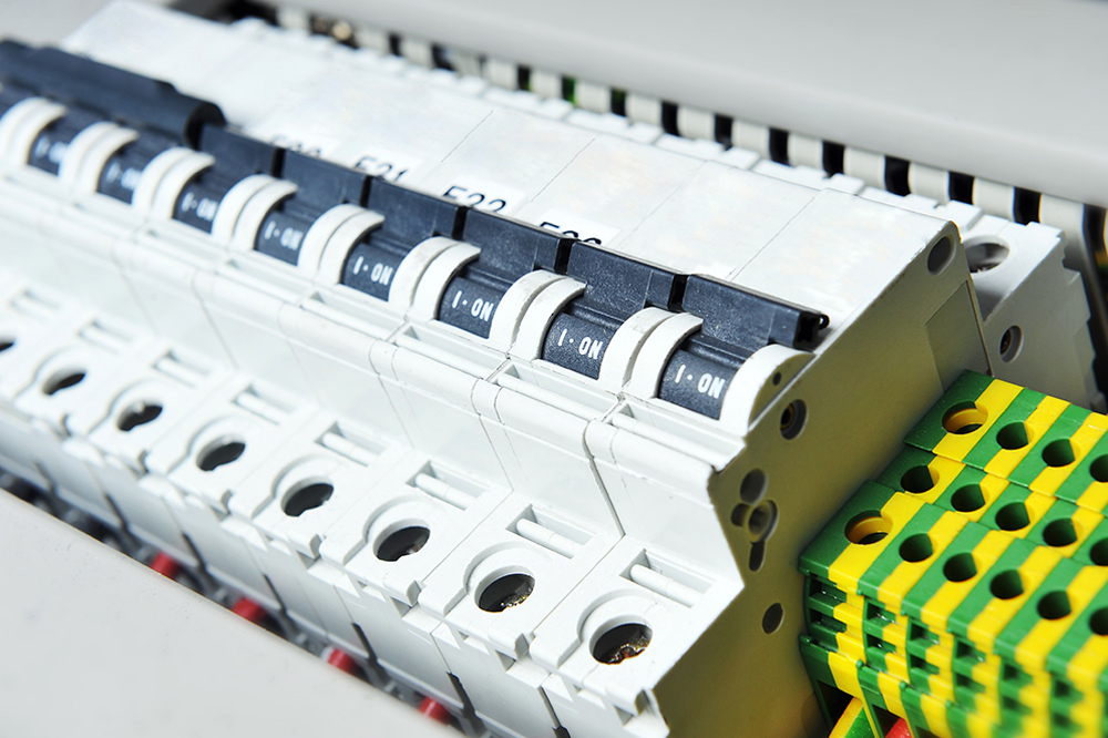 塑殼漏電斷路器選購時需遵循四大原則 塑殼漏電斷路器選購時需遵循四大原則